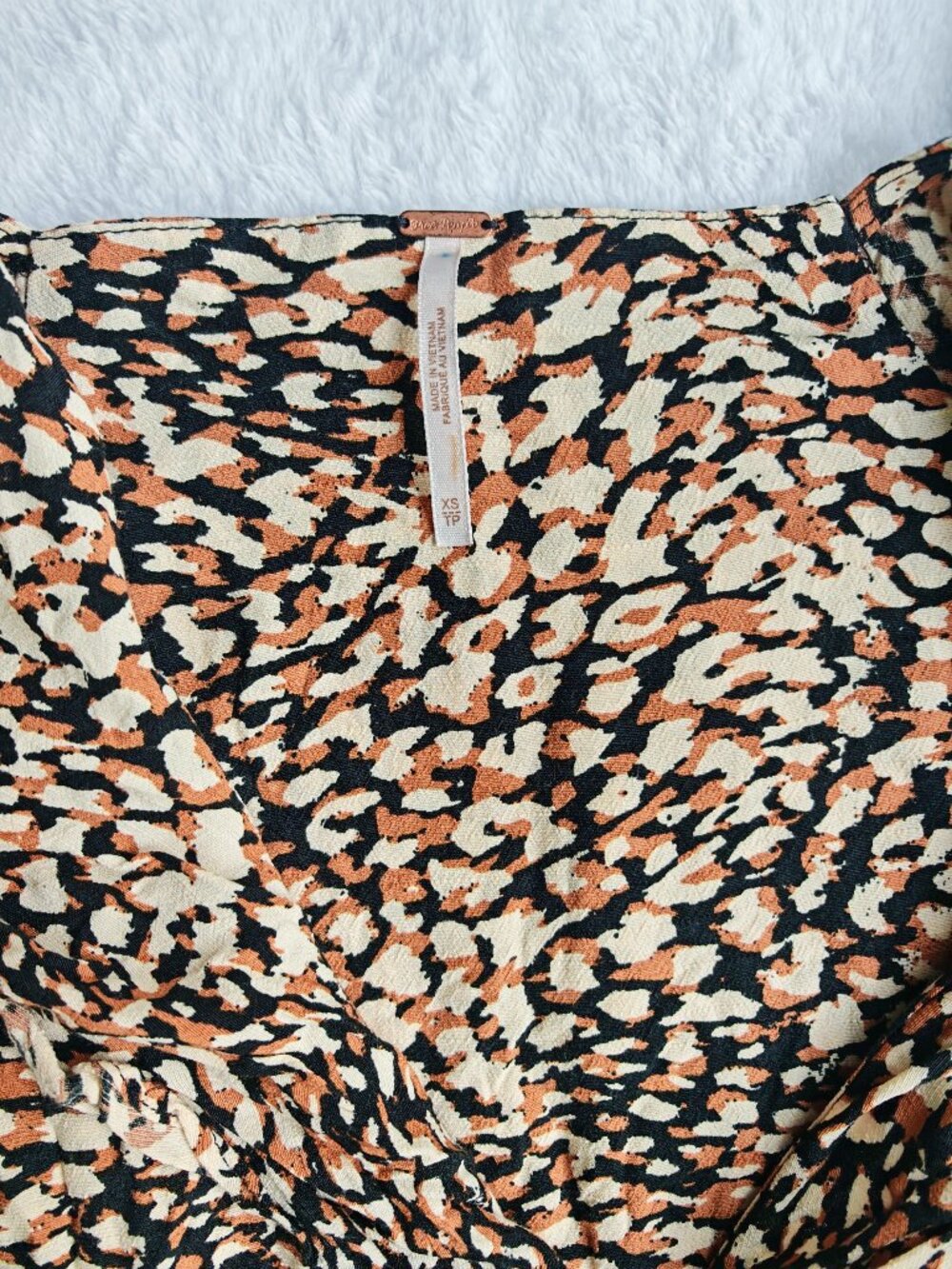 Free People Leopard Print Wrap Mini Dress XS Boho Ruffle Tie Waist Flutter Sleev - Picture 6 of 12